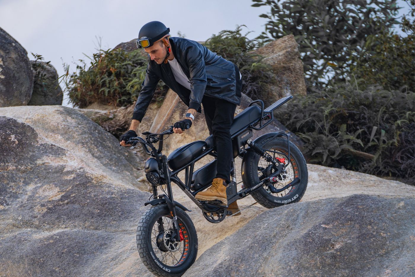 Vélo électrique tout-terrain Lankeleisi X-Black Knight 2000W à double moteur avec batterie Samsung 48W 20Ah+25Ah