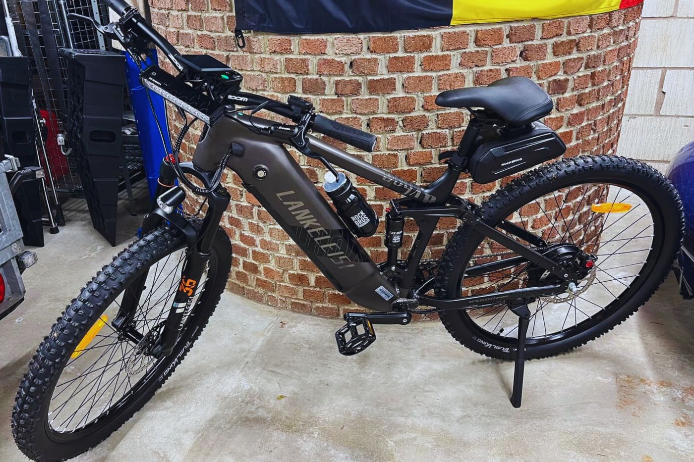 Vélo électrique tout-terrain tout-suspendu LANKELEISI RX600PRO 250W
