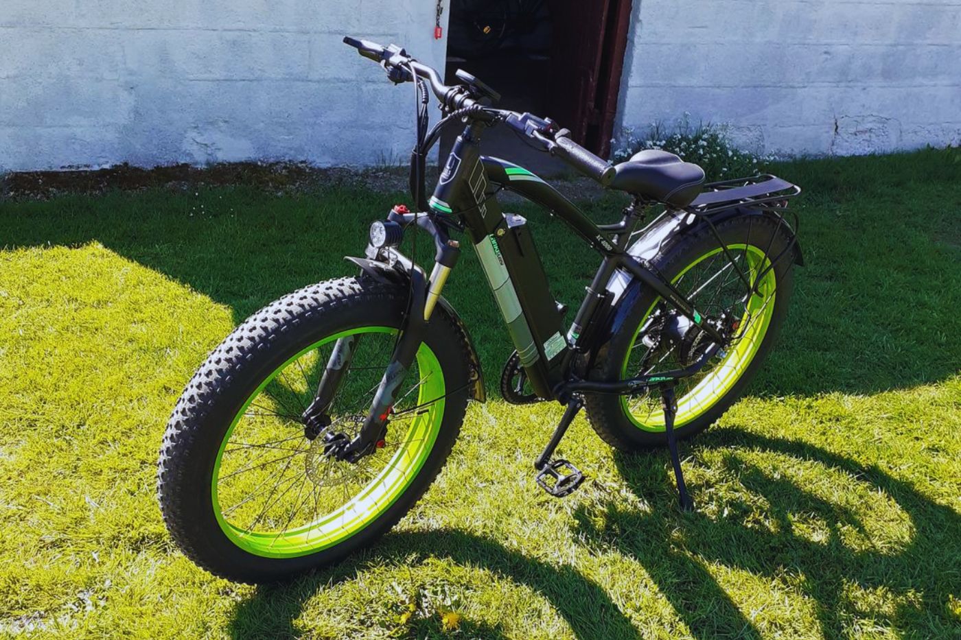 Vélo Électrique Tout-Terrain LANKELEISI XC4000 avec Batterie 840Wh