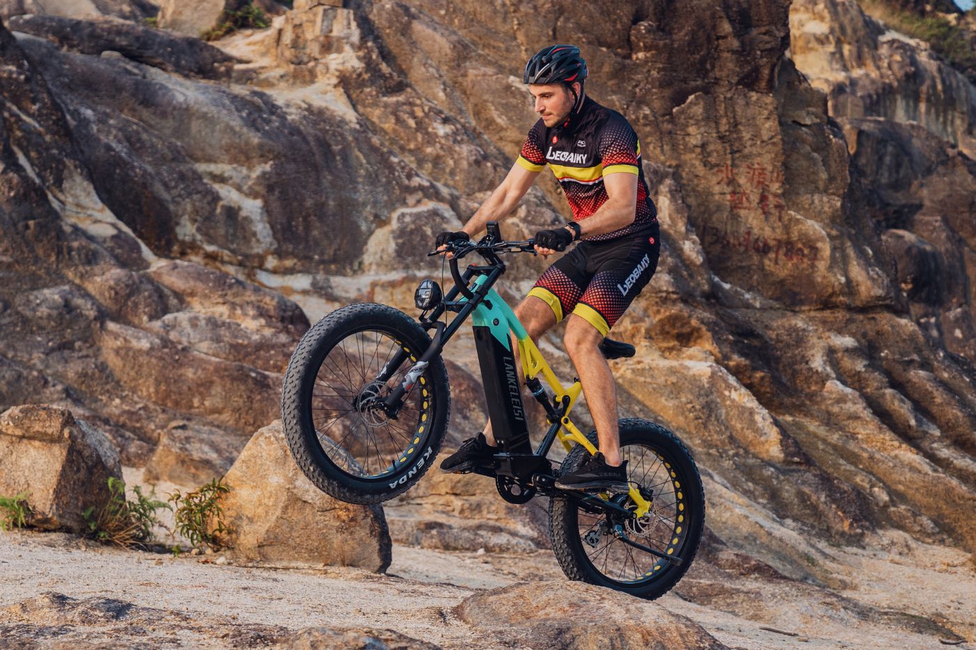 Vélo électrique tout-terrain LANKELEISI RV800PLUS