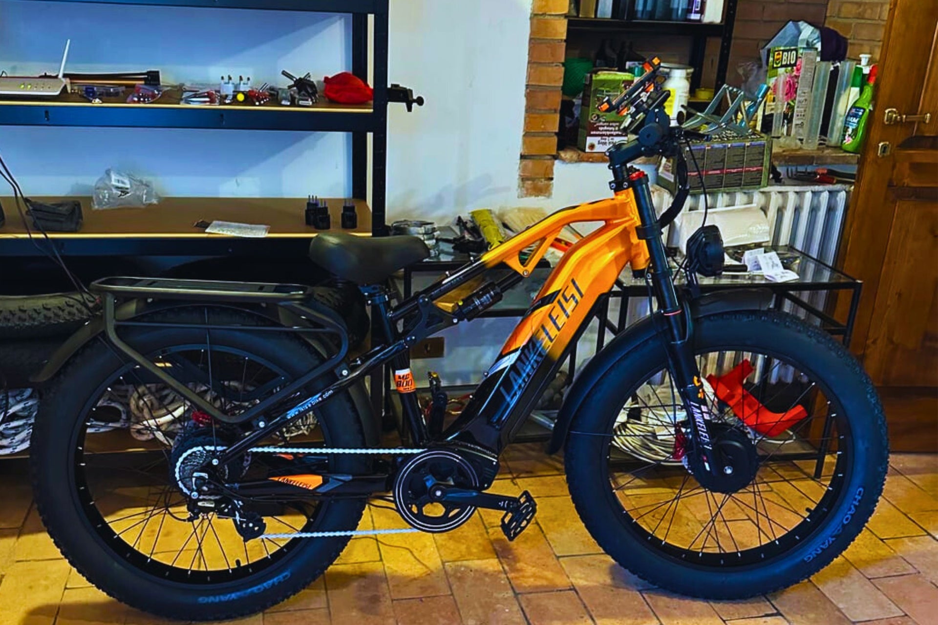 Lankeleisi MG800MAX vélo électrique 2000W double moteur, batterie Samsung 48V 20Ah offrant jusqu'à 130KM d'autonomie